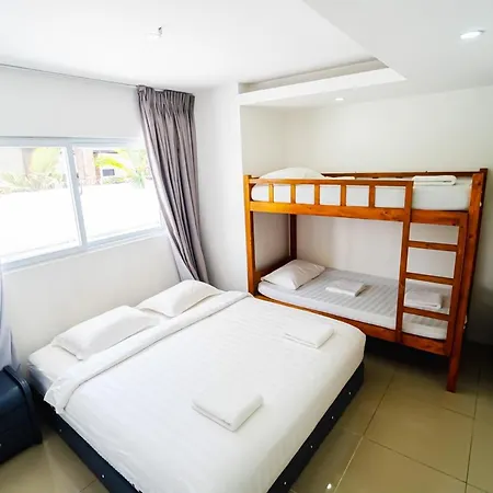 Chequers Suites Subic Bay Olongapo Exterior photo