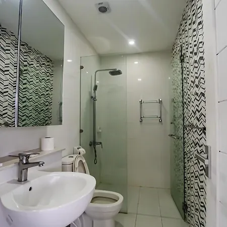 Chequers Suites Subic Bay Olongapo Exterior photo
