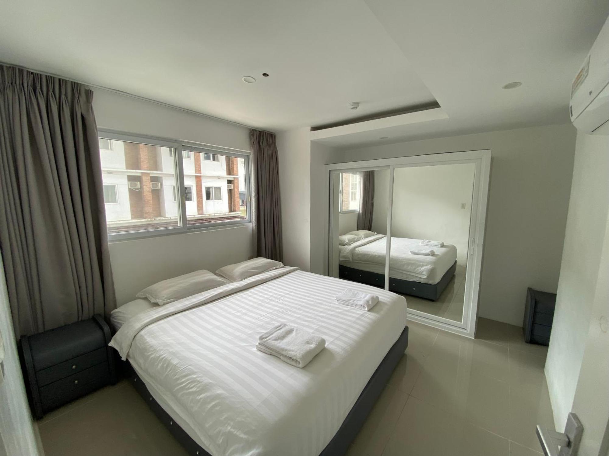 Apartment Chequers Subic Bay *