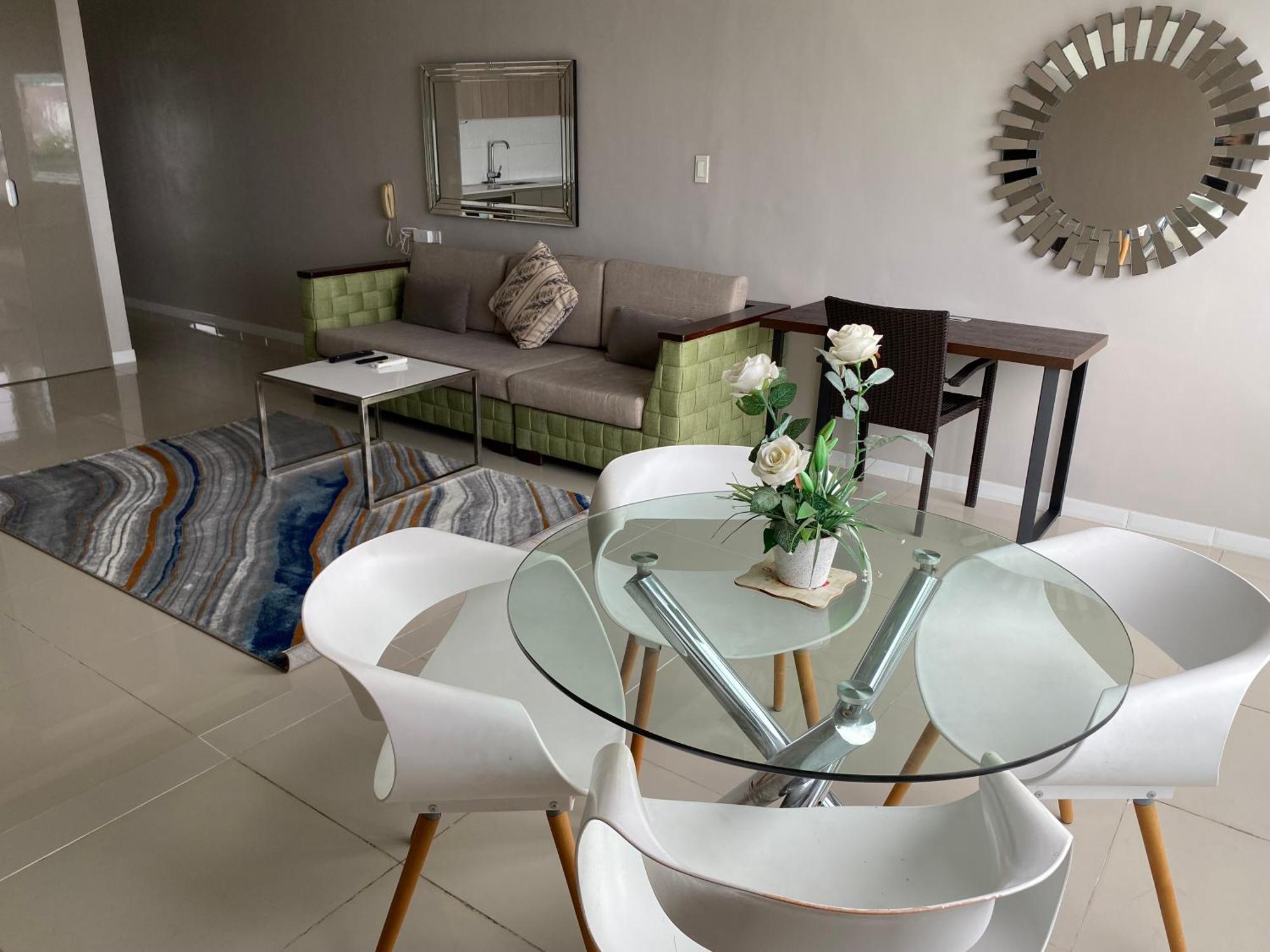 Chequers Subic Bay Apartment Olongapo